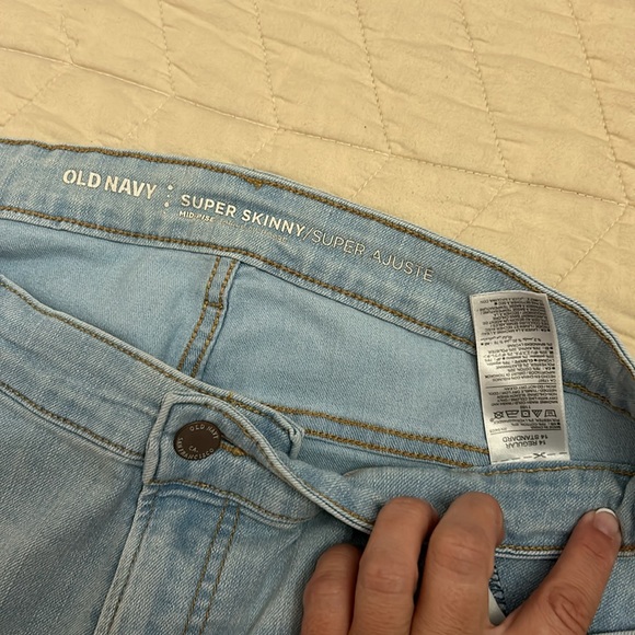 Set of old navy super skinny jeans size 14 - Picture 4 of 5